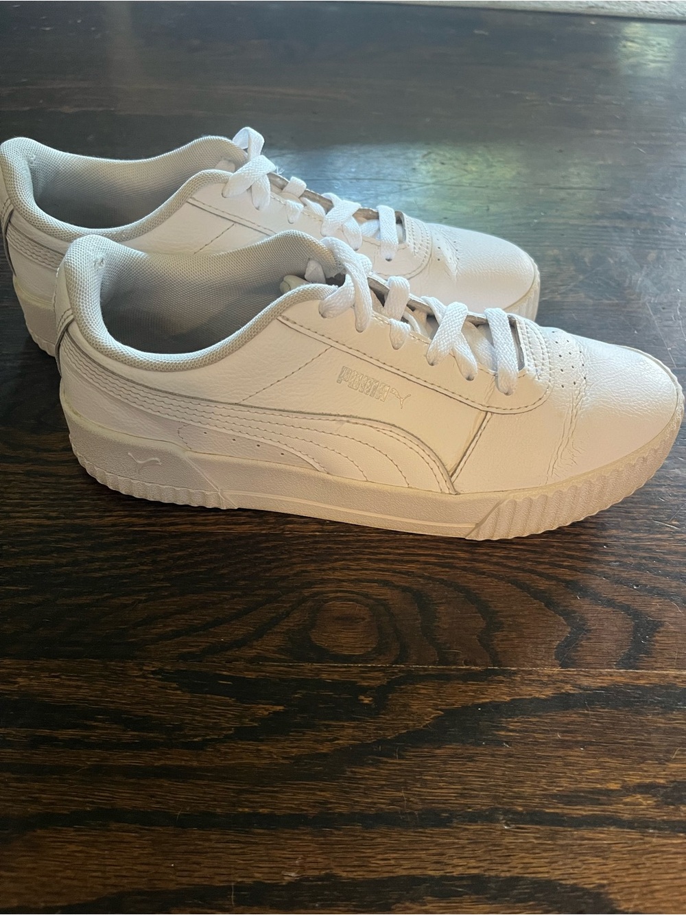 PUMA Carina Leather White/Leather Lace Up Sneakers 370325-02 Women’s 8.5